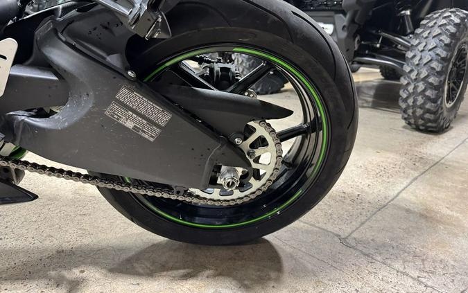 2015 Kawasaki Ninja® ZX™-6R 30th Anniversary