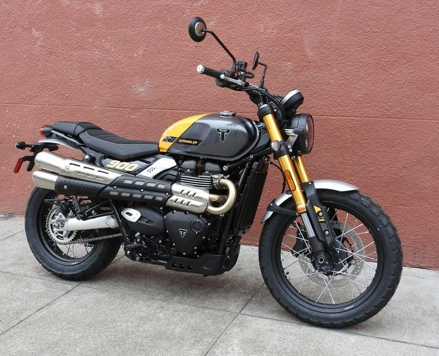 2026 Triumph Scrambler 900 Mineral grey
