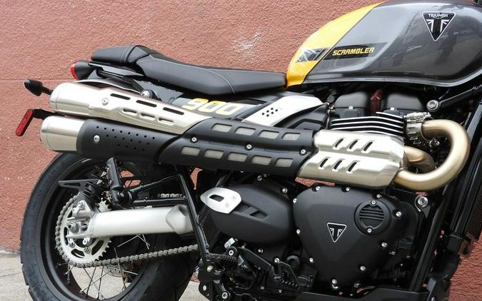 2026 Triumph Scrambler 900 Mineral grey