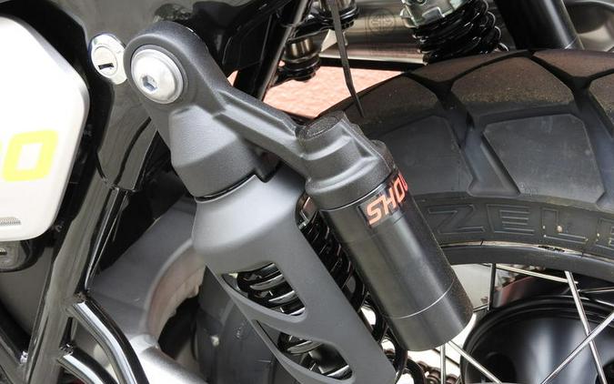 2026 Triumph Scrambler 900 Mineral grey