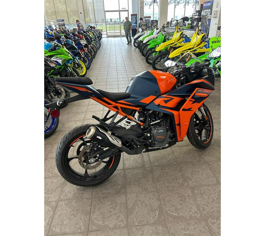 2023 KTM RC 390