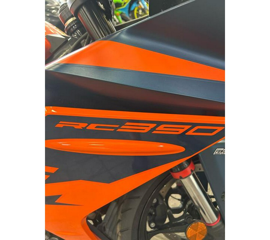 2023 KTM RC 390