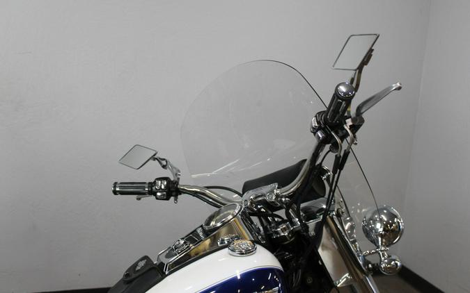2006 Harley-Davidson® Softail® Deluxe G WHT/COBALT W/PINSTRIPE