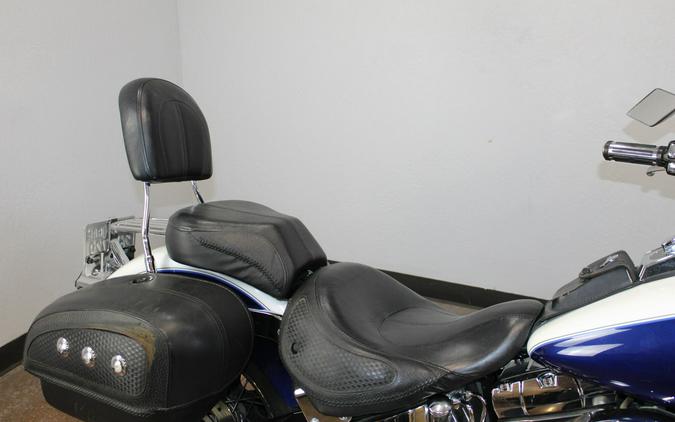 2006 Harley-Davidson® Softail® Deluxe G WHT/COBALT W/PINSTRIPE