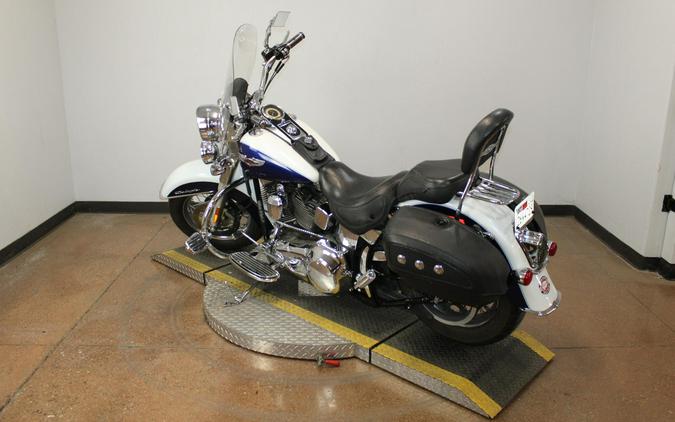 2006 Harley-Davidson® Softail® Deluxe G WHT/COBALT W/PINSTRIPE