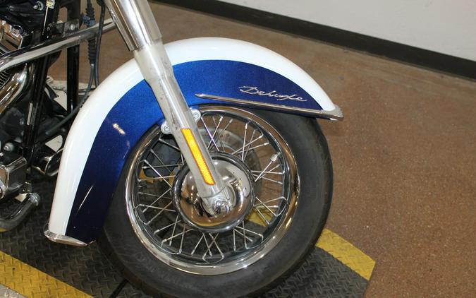 2006 Harley-Davidson® Softail® Deluxe G WHT/COBALT W/PINSTRIPE