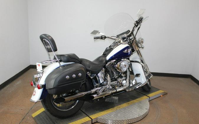 2006 Harley-Davidson® Softail® Deluxe G WHT/COBALT W/PINSTRIPE