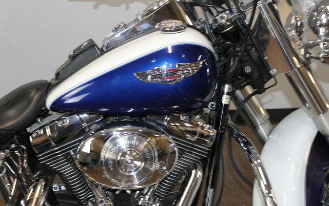 2006 Harley-Davidson® Softail® Deluxe G WHT/COBALT W/PINSTRIPE
