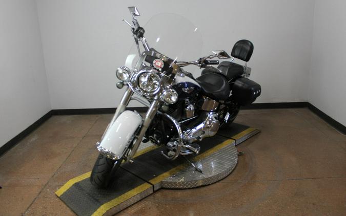 2006 Harley-Davidson® Softail® Deluxe G WHT/COBALT W/PINSTRIPE