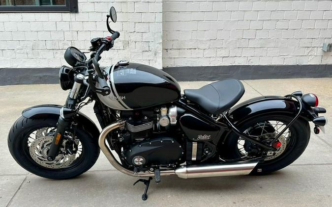 2024 Triumph Bonneville Bobber Jet Black/Ash Gray