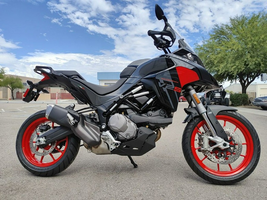 2024 Ducati Multistrada V2 S Black