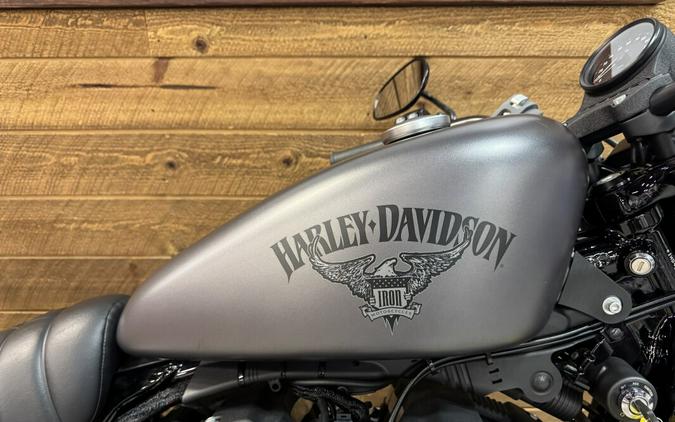 2016 Harley-Davidson® Iron 883™ Charcoal Denim XL883N