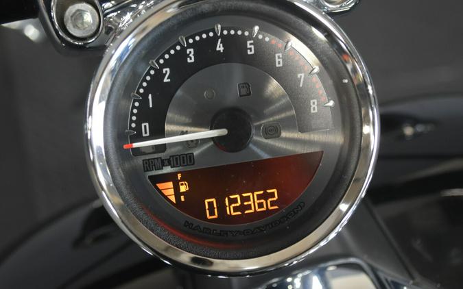 2016 Harley-Davidson Breakout Vivid Black