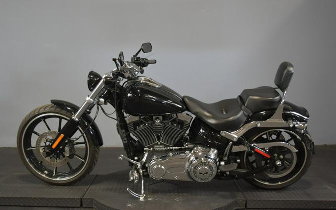 2016 Harley-Davidson Breakout Vivid Black