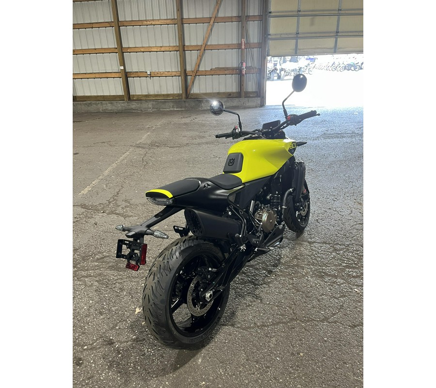 2026 Husqvarna Vitpilen 801