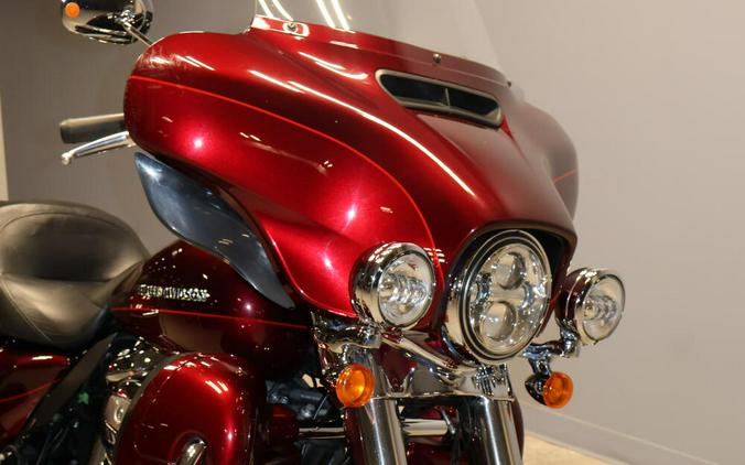 2017 Harley-Davidson Ultra Limited FLHTK