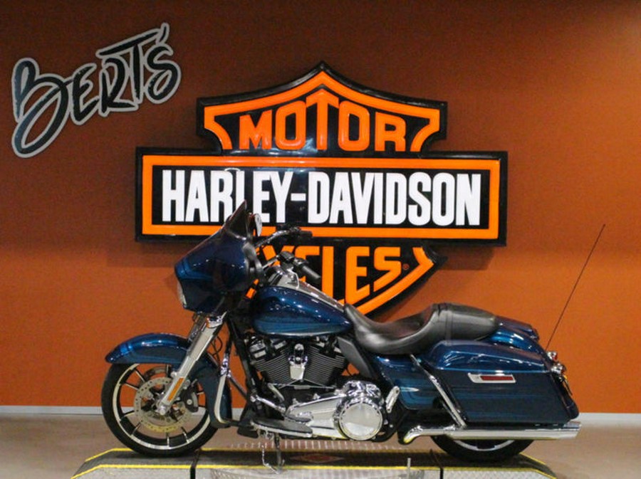 2020 Harley-Davidson® FLHX - Street Glide®