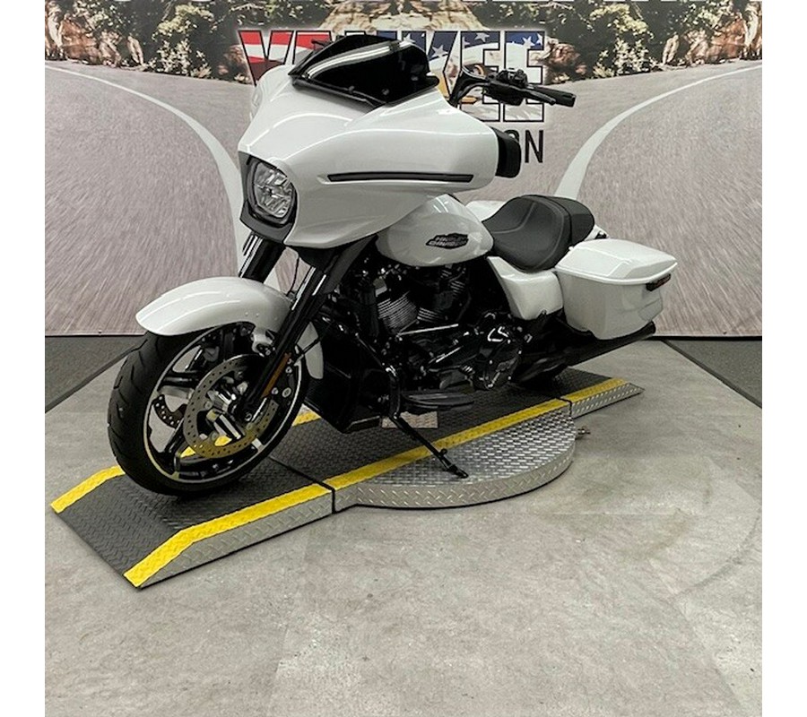 2024 FLHX Street Glide®