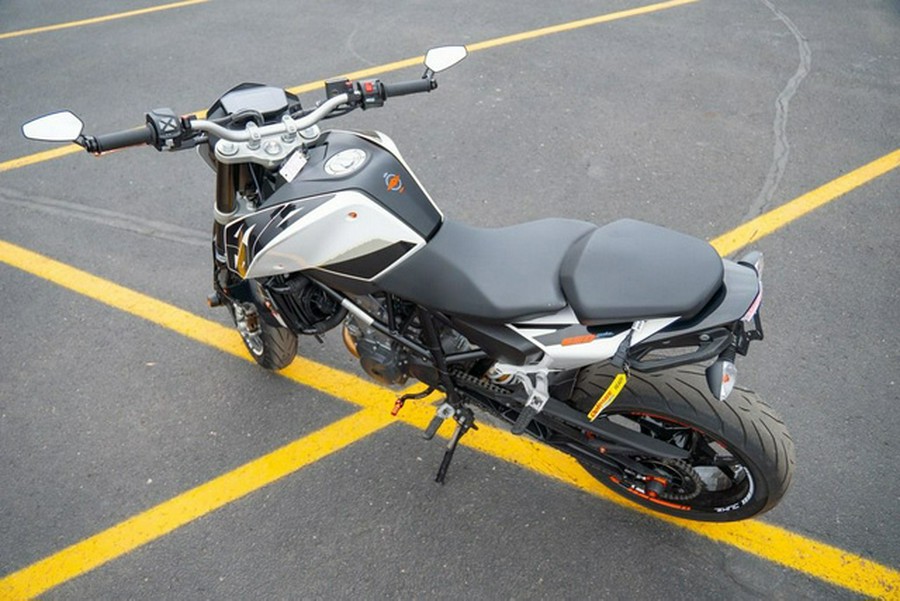 2017 KTM 690 Duke 690