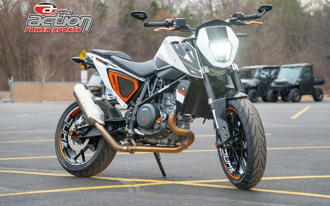 2017 KTM 690 Duke 690