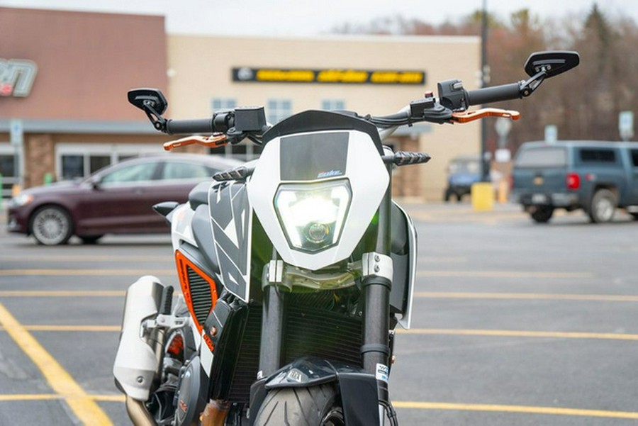 2017 KTM 690 Duke 690