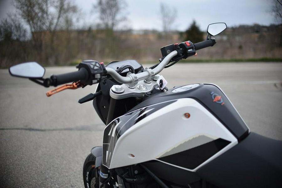 2017 KTM 690 Duke 690