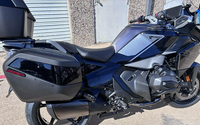 2026 BMW R 1300 RT Triple Black