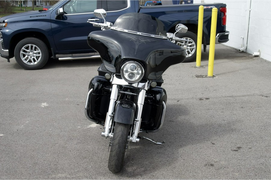 2012 Harley-Davidson® FLHXSE3 CVO Street Glide