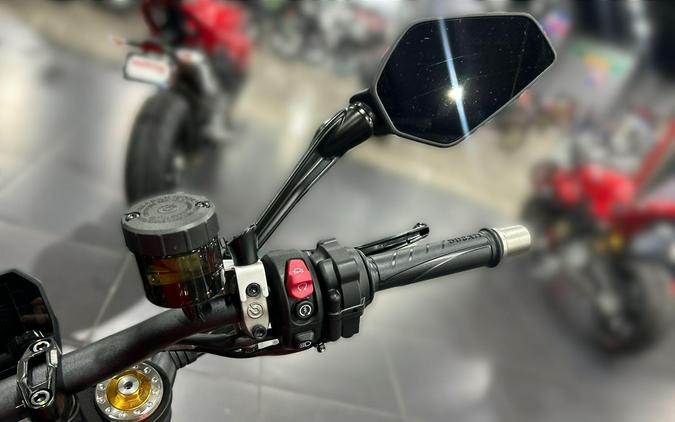 2026 Ducati PANIGALE V2 S 896