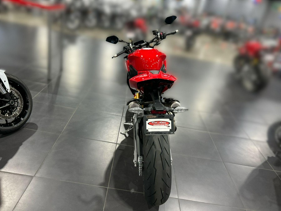 2026 Ducati PANIGALE V2 S 896