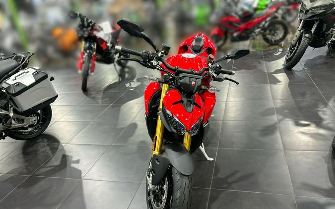 2026 Ducati PANIGALE V2 S 896