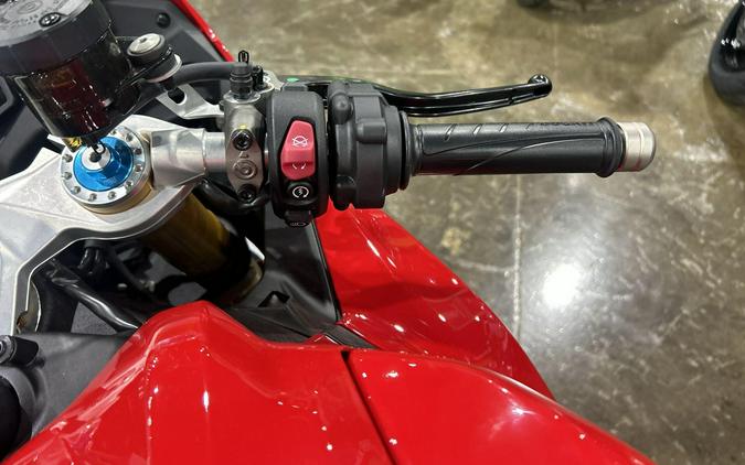 2026 Ducati PANIGALE V2 S 896