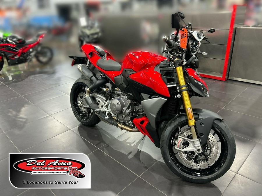 2026 Ducati PANIGALE V2 S 896