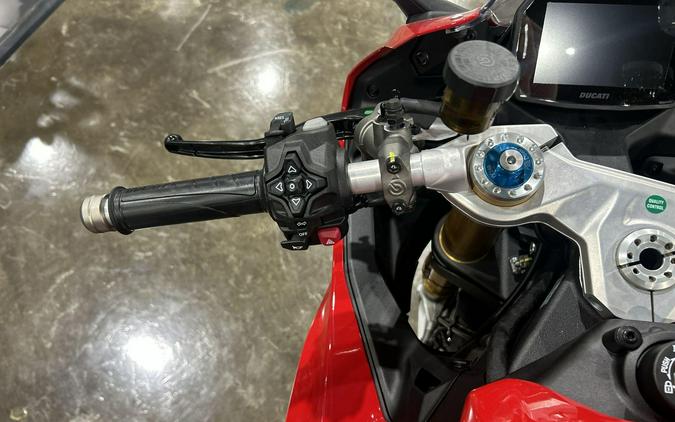 2026 Ducati PANIGALE V2 S 896