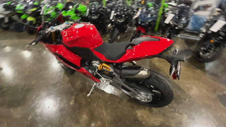 2026 Ducati PANIGALE V2 S 896