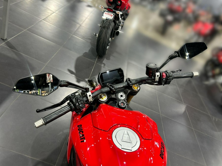 2026 Ducati PANIGALE V2 S 896