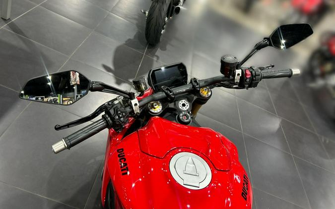 2026 Ducati PANIGALE V2 S 896