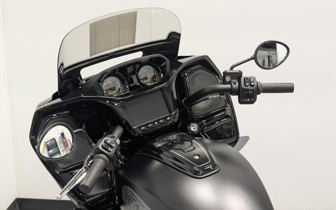 2024 Indian Motorcycle Challenger Dark Horse Spirit Smoke