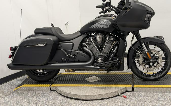 2024 Indian Motorcycle Challenger Dark Horse Spirit Smoke