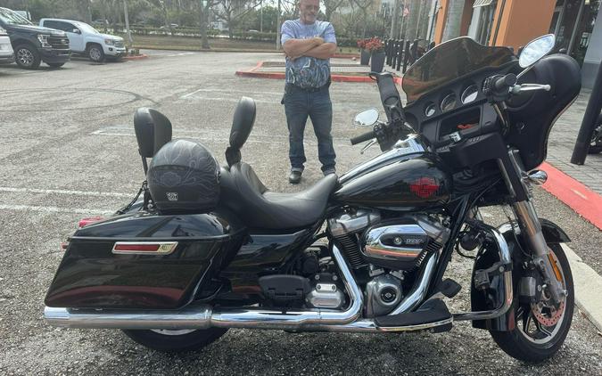 2021 Harley-Davidson Electra Glide Standard Vivid Black