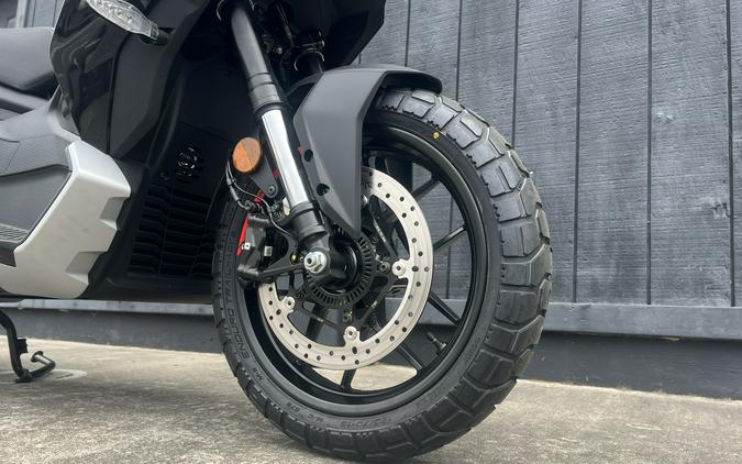 2027 Aprilia SR GT 400