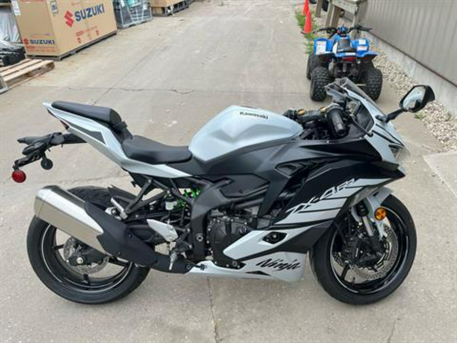 2025 Kawasaki Ninja ZX-4RR ABS