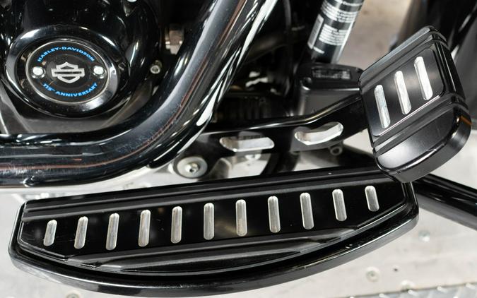 2018 Harley-Davidson 115th Anniversary Heritage Classic 114 FLHCS-ANN