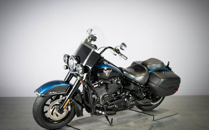 2018 Harley-Davidson 115th Anniversary Heritage Classic 114 FLHCS-ANN