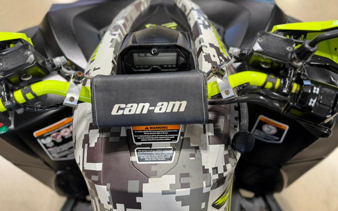 2015 Can-Am Renegade® X® xc 1000