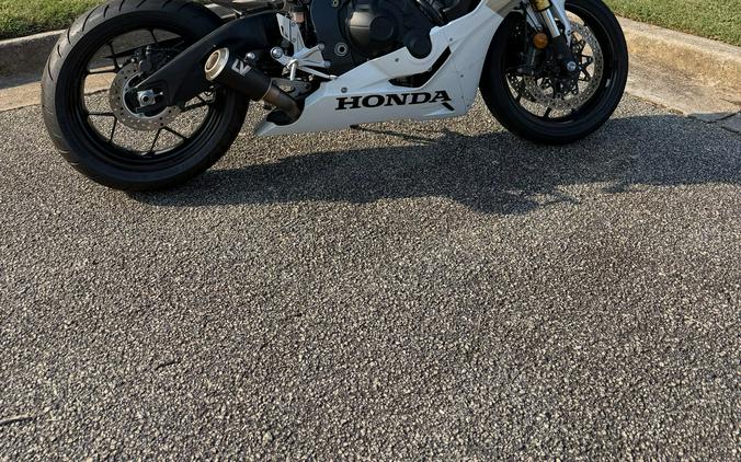 2026 Honda CBR1000RR Base