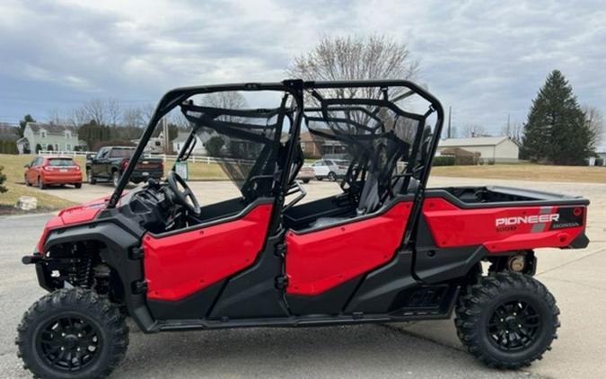 2023 Honda Pioneer 1000-6 Deluxe Crew