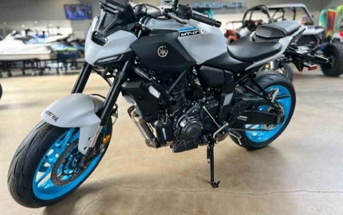 2025 Yamaha MT-07 07