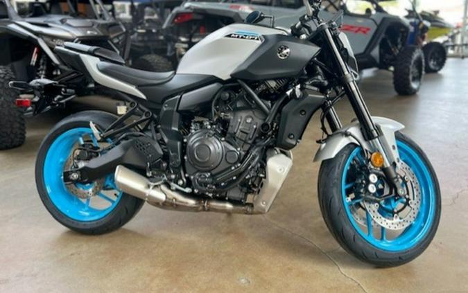 2025 Yamaha MT-07 07