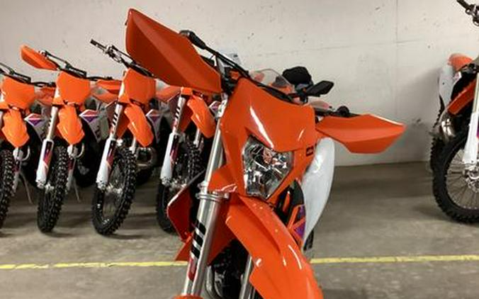 2024 KTM 500 XW-F and 350 XW-F First Look [9 Fast Facts]